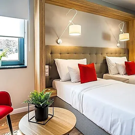 Up Hotel 4*
